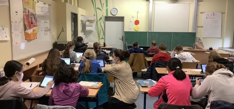 Très chers lecteurs, très chères lectrices !