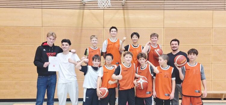Korb um Korb zum Triumph – Ceci ist Stadtmeister im Basketball! Korb um Korb zum Triumph – Ceci ist Stadtmeister im Basketball!